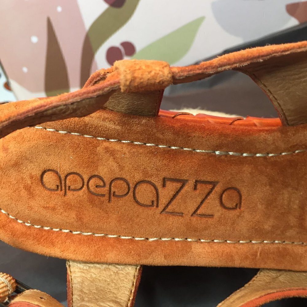 Adorable Apepazza Suede Sandals  10M - Picture 5 of 6